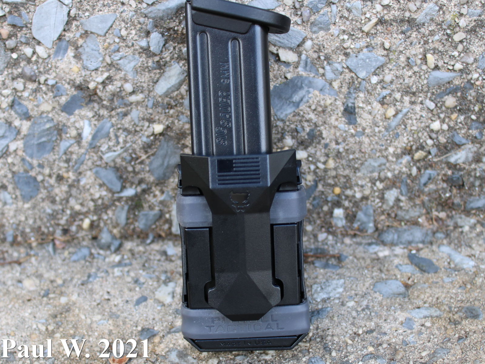 Pitbull Tactical Universal Magazine Carrier Clip