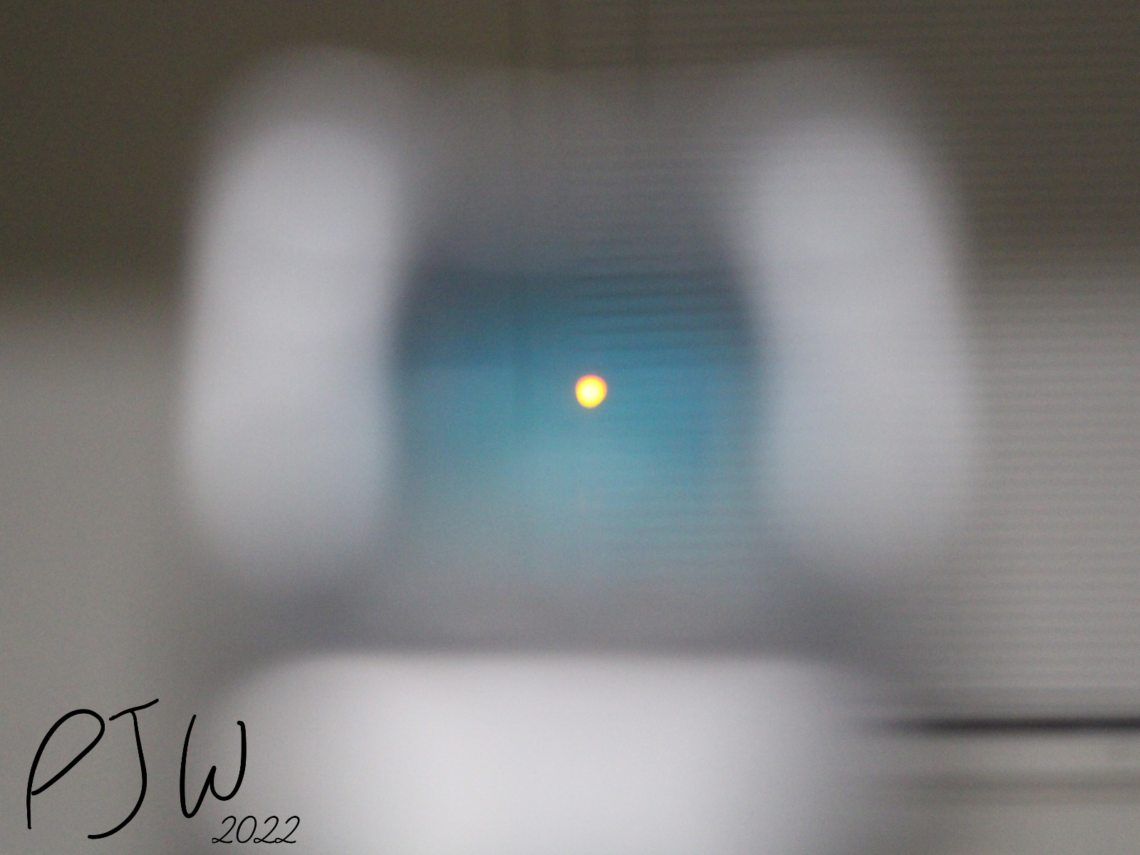RM05 Overhead Light, Dark Target