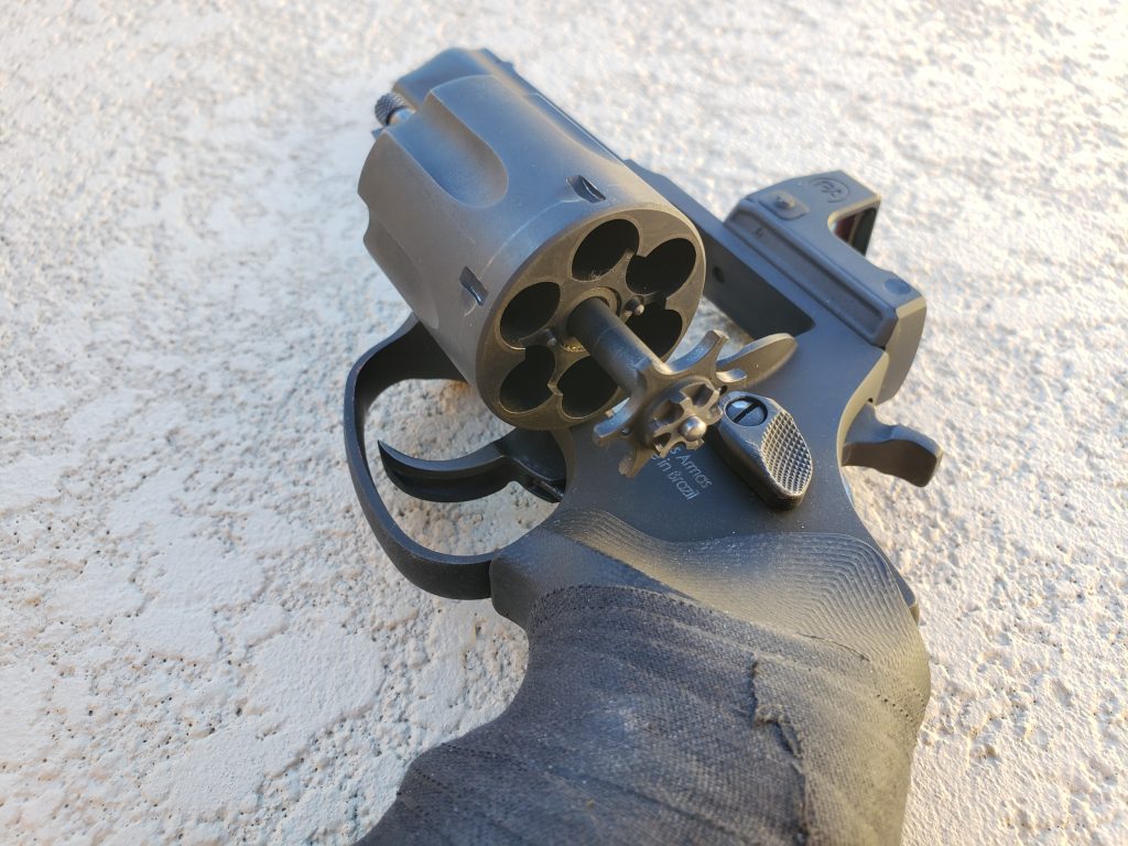 Taurus 856 TORO